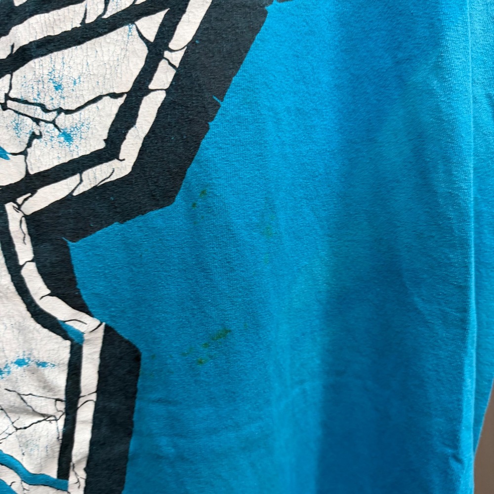 Famous Stars and Stripes Mens Sleeveless Muscle Tee Blue Graphic Tank Top Y2K - Picture 7 of 10